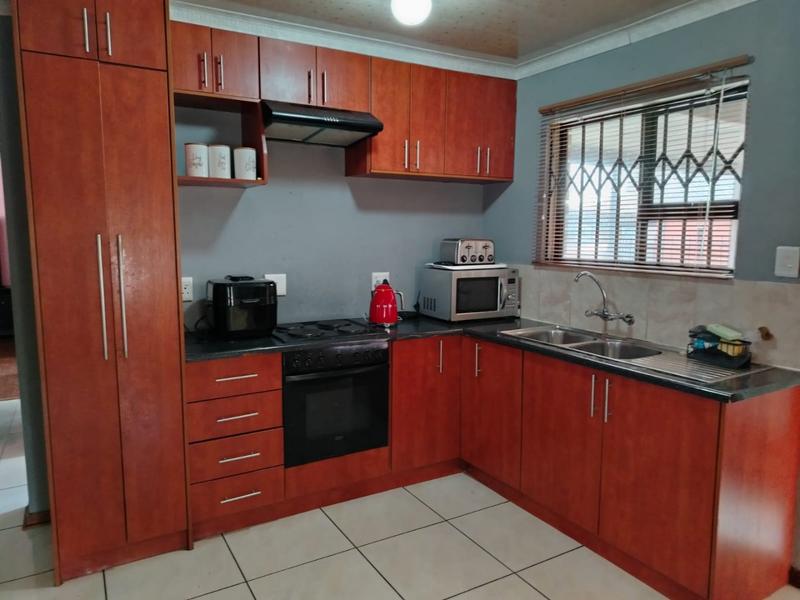 3 Bedroom Property for Sale in Pinehaven Free State
